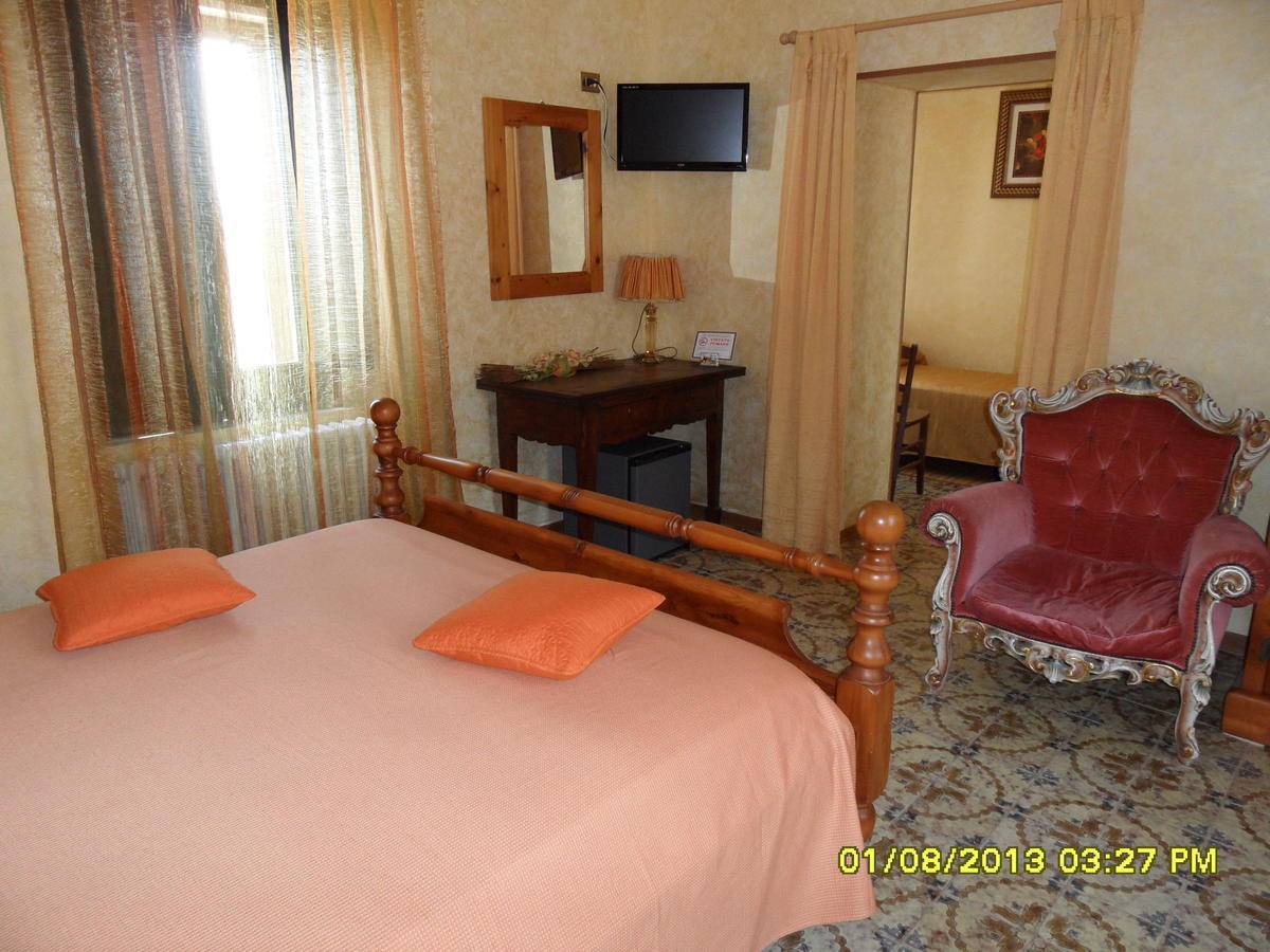 Bed & Breakfast Garrupa Marcellinara Quarto foto