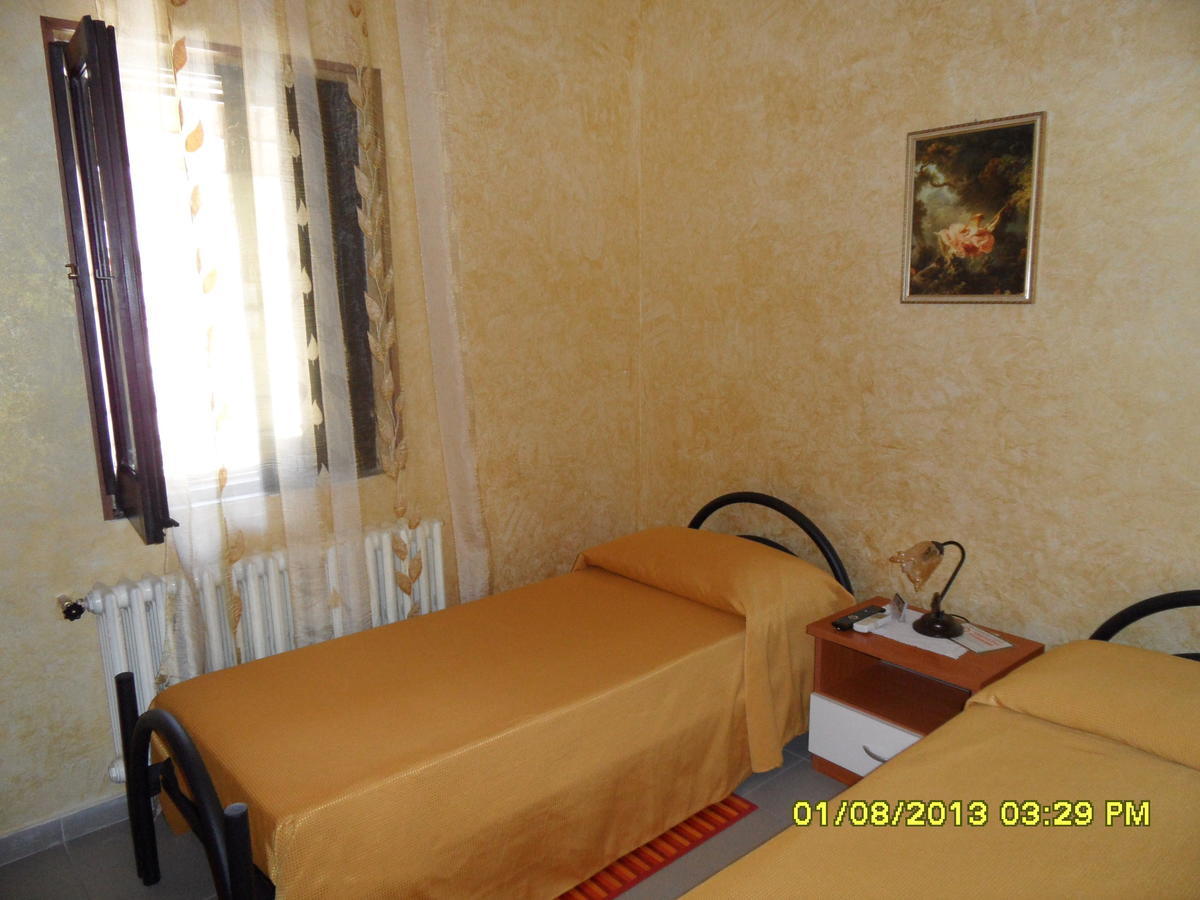 Bed & Breakfast Garrupa Marcellinara Quarto foto